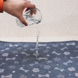 Alfombrilla absorbente impermeable para orina de perros y gatos