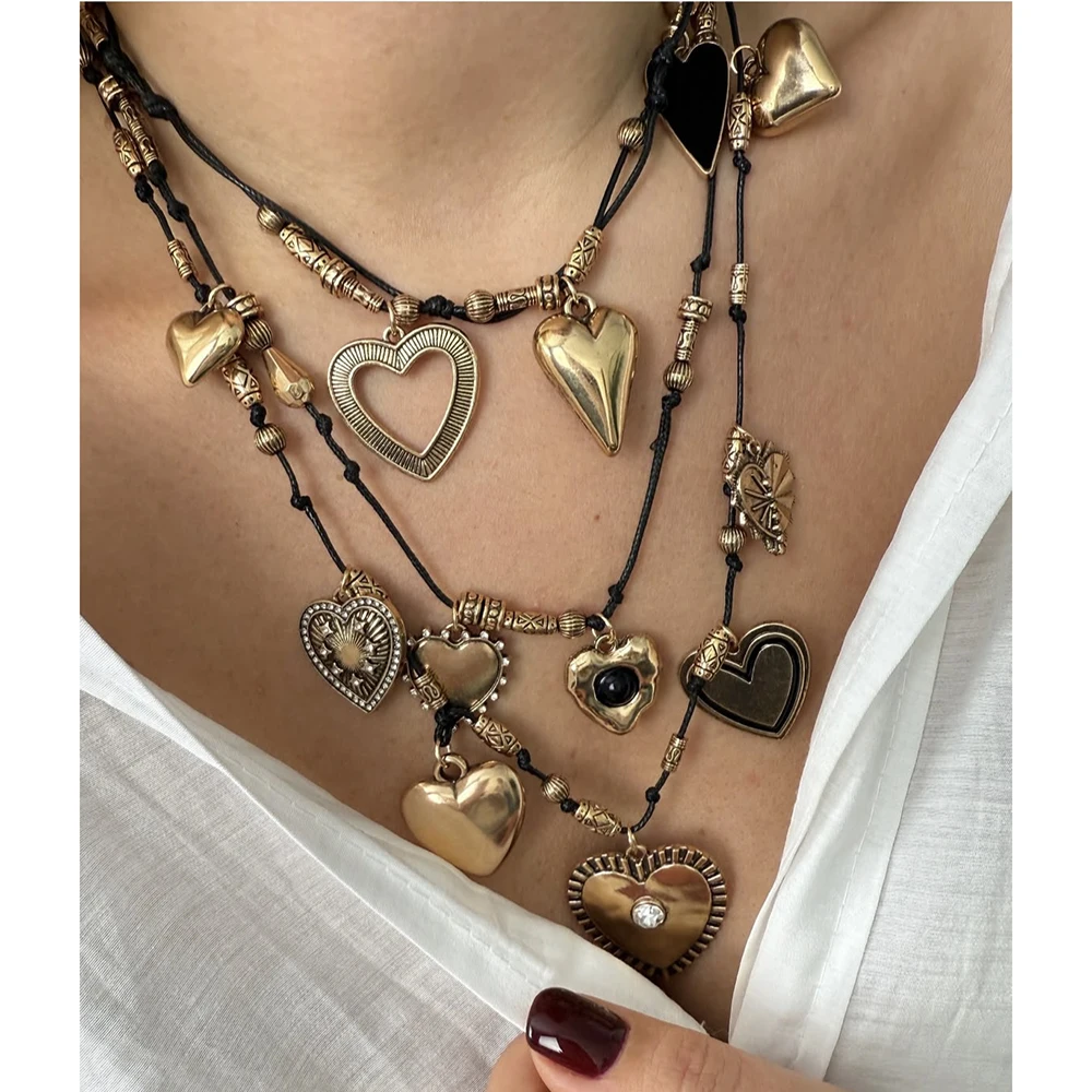 

Vintage Metal Multi-layer Heart Chokers Necklaces for Women Statement Geometric Love Rope Pendant Necklaces Party Jewelry