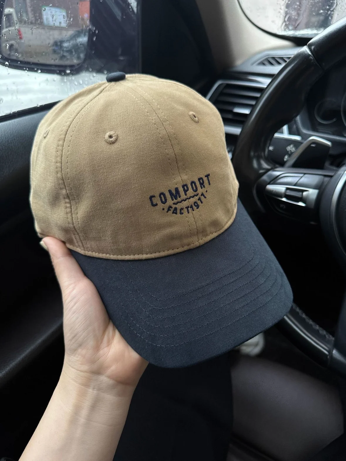 Amerikanische Retro-Baseballkappe im Farbblock-Design, mit Buchstabenstickerei, weicher Schirm, Unisex, geeignet für den täglichen Pendelverkehr, Sonnenschutz im Freien, Urlaubsgeschenk – Detail 1