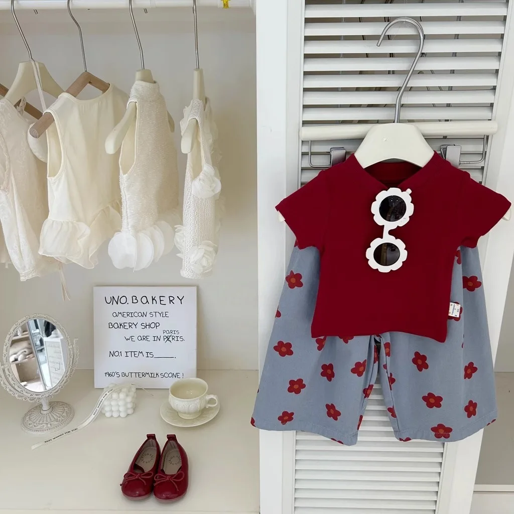 Girls' Summer New Red T-shirt Flower Wide-leg Pants Fashionable Foreign Style Baby Two-piece Set Fashion Casual