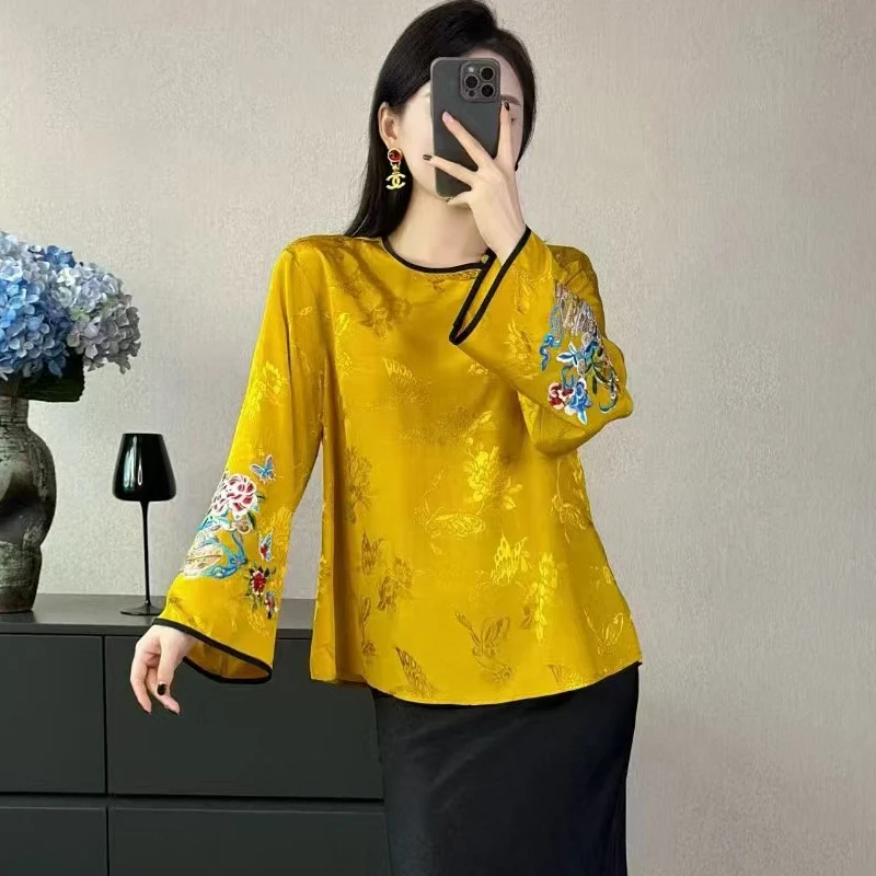 

Spring and Autumn New O-Neck Rayon and Cotton Fabric Shirt Jacquard + Embroidered Pagoda Sleeve Top for Women S-XL