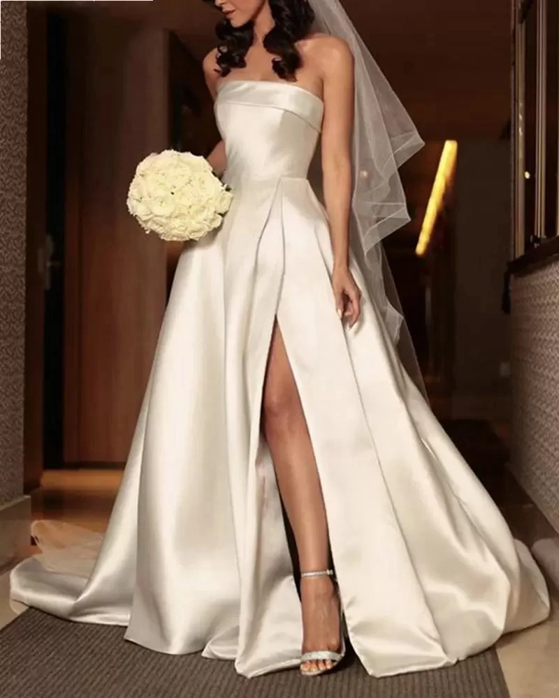 Side Split A Line Satin Wedding Dresses Strapless Sleeveless Ivory Bridal Gowns Sweep Train Garden Simple Vestido Customized