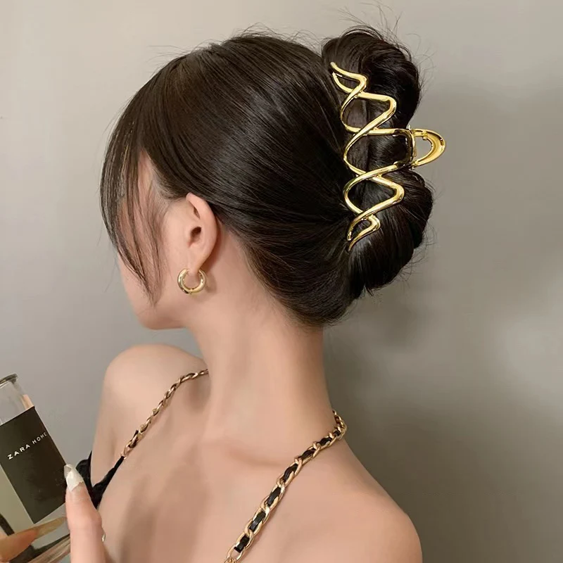 Elegant Geometric Wave Gold Silver Color Hair Claw Clip for Women Metal Large Hair Crab Hairgrip Korea Hair Accessories Headwear