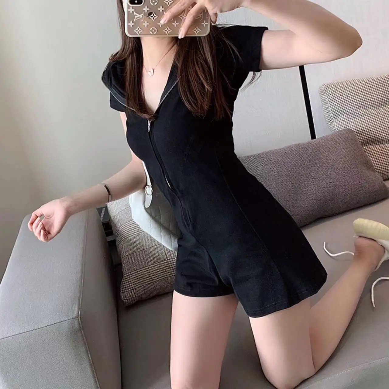 

Модный летний комплект 2026: худи, узкие широкие брюки, повседневные шорты, женская юбка-комбинезон с высокой талией для работы и отдыха