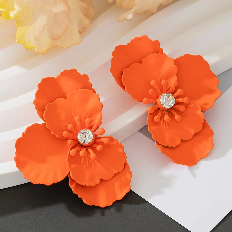 Stud Earrings For Women Exaggerated Enamel Flower Metal Symmetrical Ear Accessories Holiday Party Gift Fashion Jewelry CE225