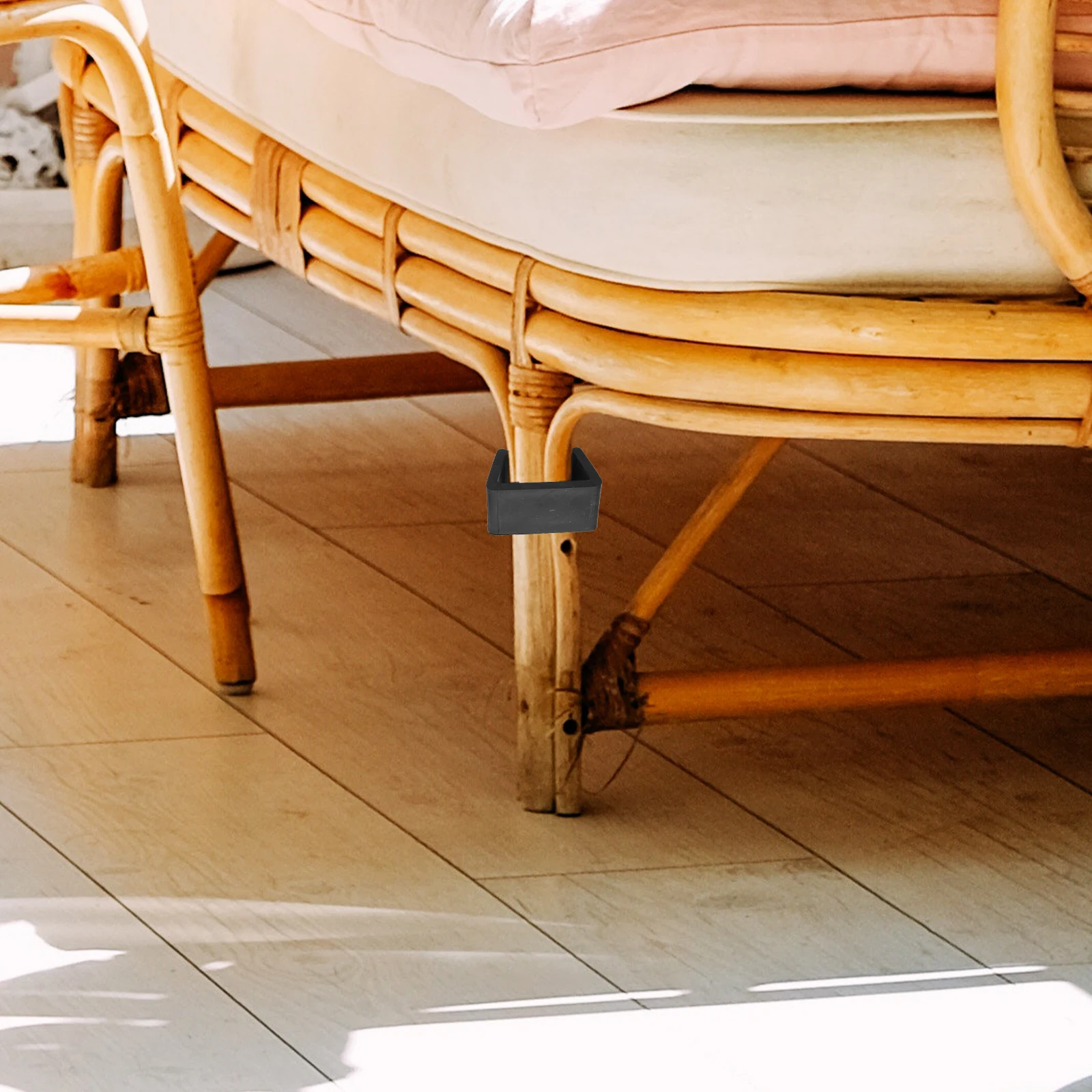 

4Pcs 6Cm Creative Sofa Clip Sturdy Rattan Made Furniture Tether for Living Room Bedroom Office Sectional Connectors Black