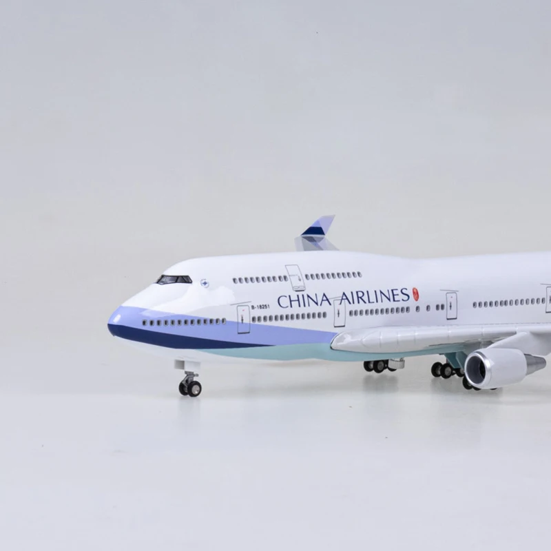 47cm 1:150 Scale Simulation China Airlines Resin Model Civil Aviation B747  Collection  Souvenir with Wheel Lights