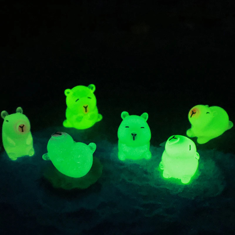 2Pcs Simulated Capibala Mini Glow Resin 3D Capybara Ornament Landscape Dollhouse Home Decor DIY Creative Keychain Accessories