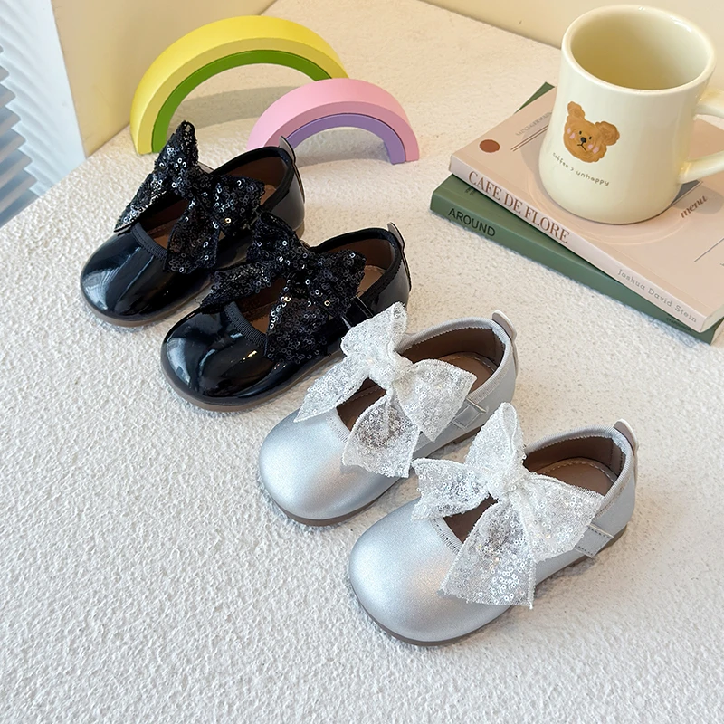 

Элегантные туфли принцессы для девочек, новые детские кожаные туфли, весенне-осенние детские модные повседневные черные балетки, однотонные балетки с бантом