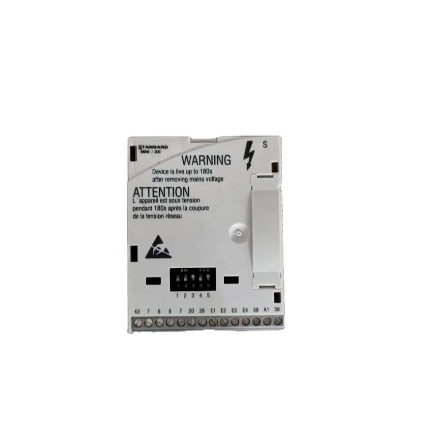 

E82ZAFSC010 E82ZAFAC001 Совершенно новый модуль для инвертора есть в наличии