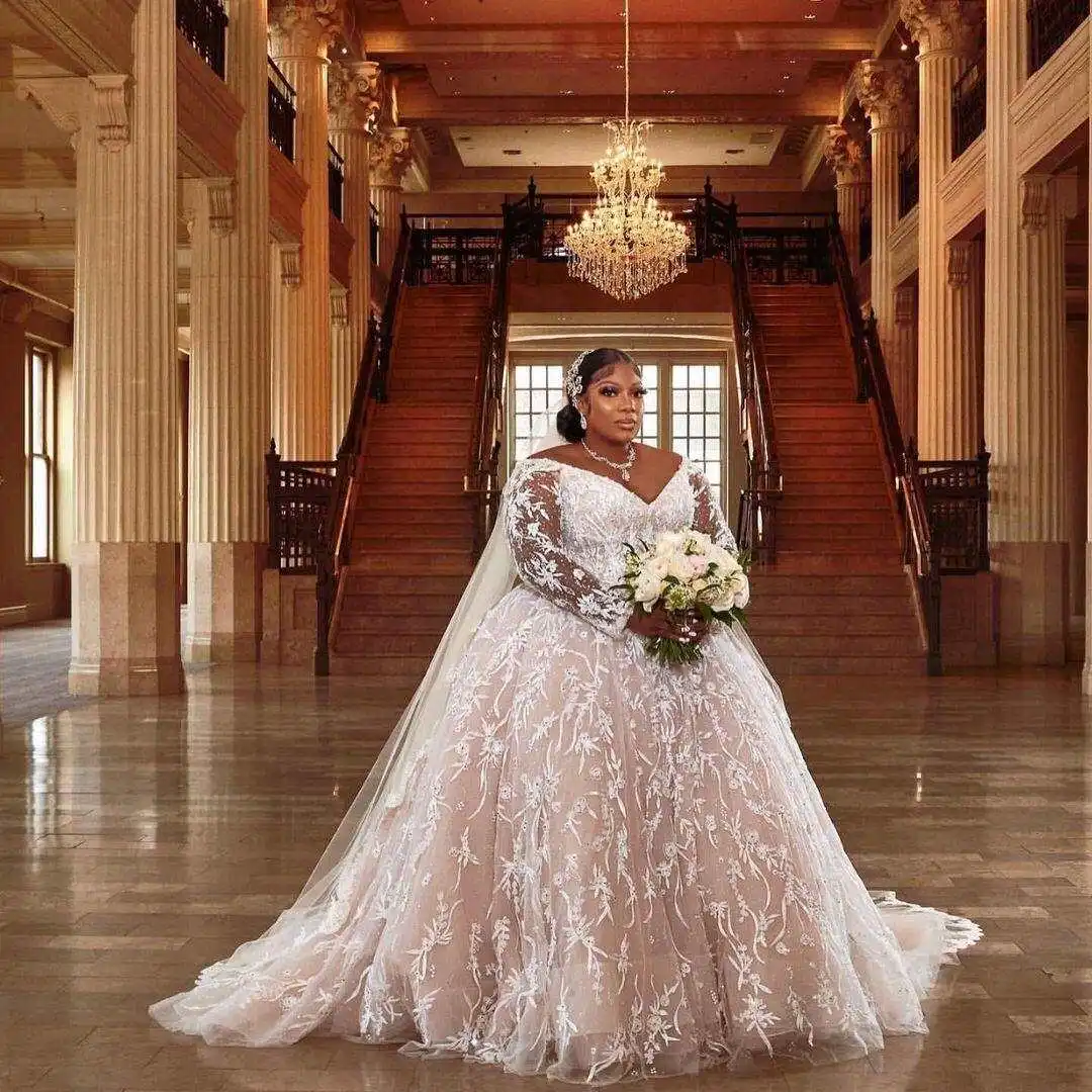 Elegant Ball Gown Wedding Dresses V Neck Long Sleeves Appliques Lace Custom Made Lace-Up Back Sweep Train Plus Size Bridal Gowns