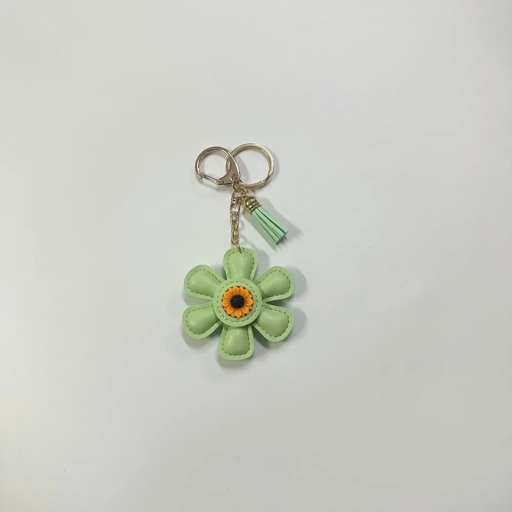 Creative Sunflower Bag Charm Keychain PU Leather Pendant Keyring Sweet Charm Flower Hanging Bag Backpack Deco Accessory Gift