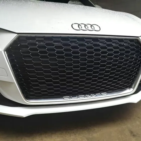 

Suitable for From 2014 to 2018, TT modified the TTRS grille. The new TT honeycomb grille is a bright black full-grid air intake