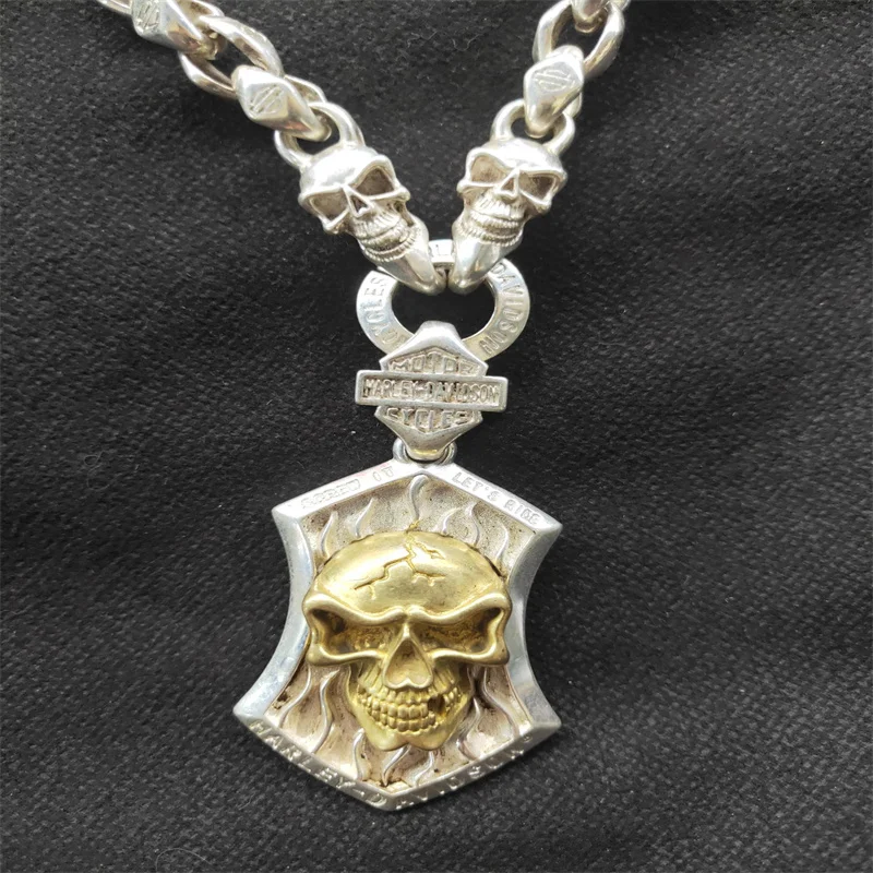 

Hot Selling / Hand-carved Old Tibetan Silver Skull Necklace Pendant Fashion Jewelry Men Women Luck Gifts