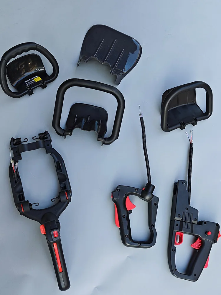 

Задняя ручка переключателя двустороннего триммера для аксессуаров для масляного клапана живой изгороди можно вращать.