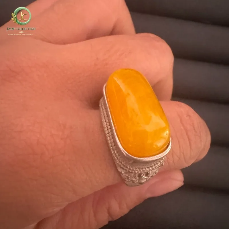 Handmade Adjustable Saddle Ring, Natural Chicken Oil Old Amber Inlaid Tibetan Silver Open Finger Ring