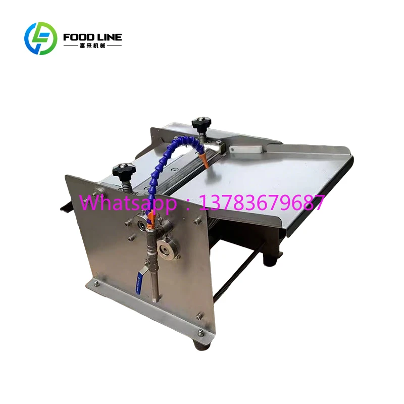 

Customized Small Bone and Meat Separator Machine Mini Fish Bone Separator for Aquatic Seafood Meat Processing Factory Production