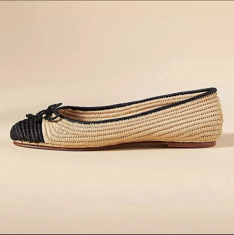 

Beige & Black Raffia Round Toe Bow Inlay Flat Shoes for Women