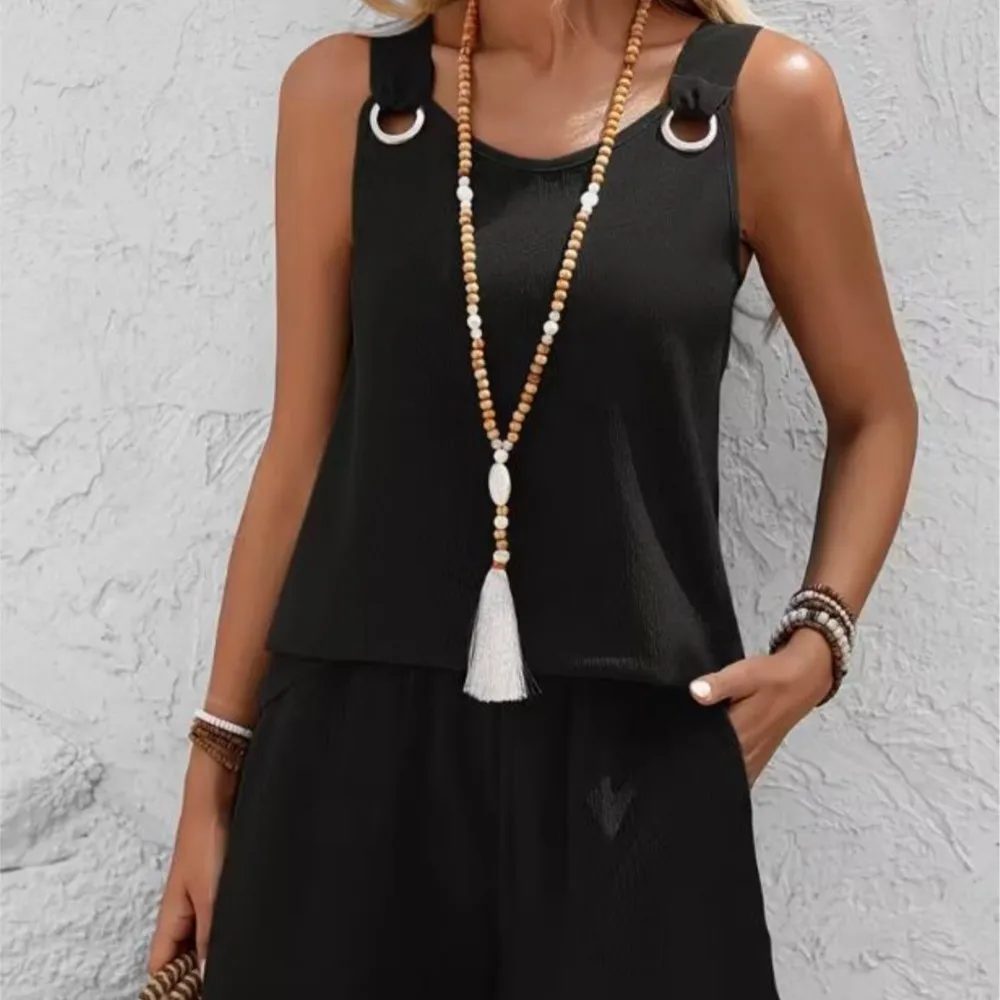 

Casual Fashion Shorts Set Summer Solid Color Loose Comfortable Button Suspenders Round Neck Sleeveless Top Shorts Two-piece Set