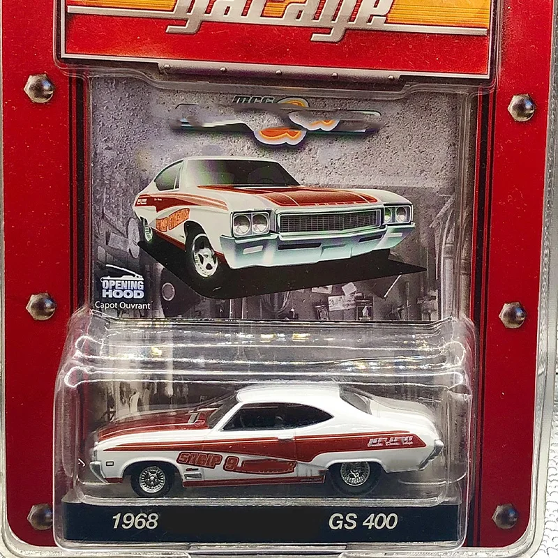 

Green Light The Old Version of Car Model Out of Print Car Model Is Brand New and Only One Alloy Die-cast Boy Collects Model