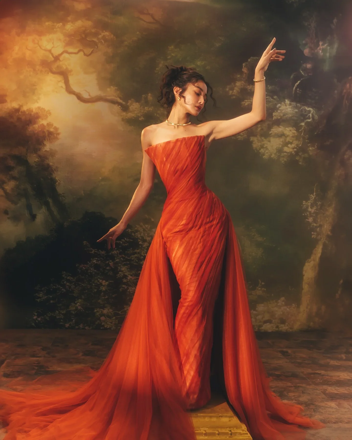 Modieuze verbrand oranje lange rechte formele jurken van tule met afneembare sleep strapless formele feestjurk met veters