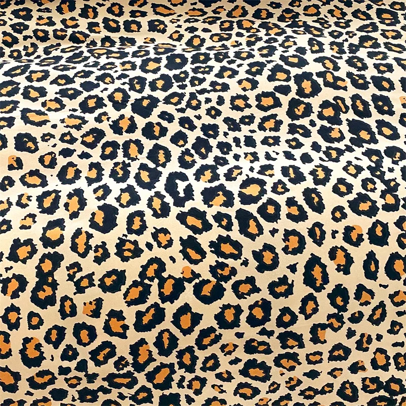 3pcs Leopard Pattern Duvet Cover Bedding Set Double Queen Size, Microfiber Soft Quilt Cover with Pillowcases, Girls Room Decor