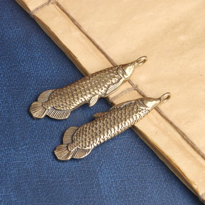 Antique Brass Arowana Figurine Desktop Decor Ornaments Tea Pet Toy Animal Fish Key Chains Pendant DIY Accessories Gift