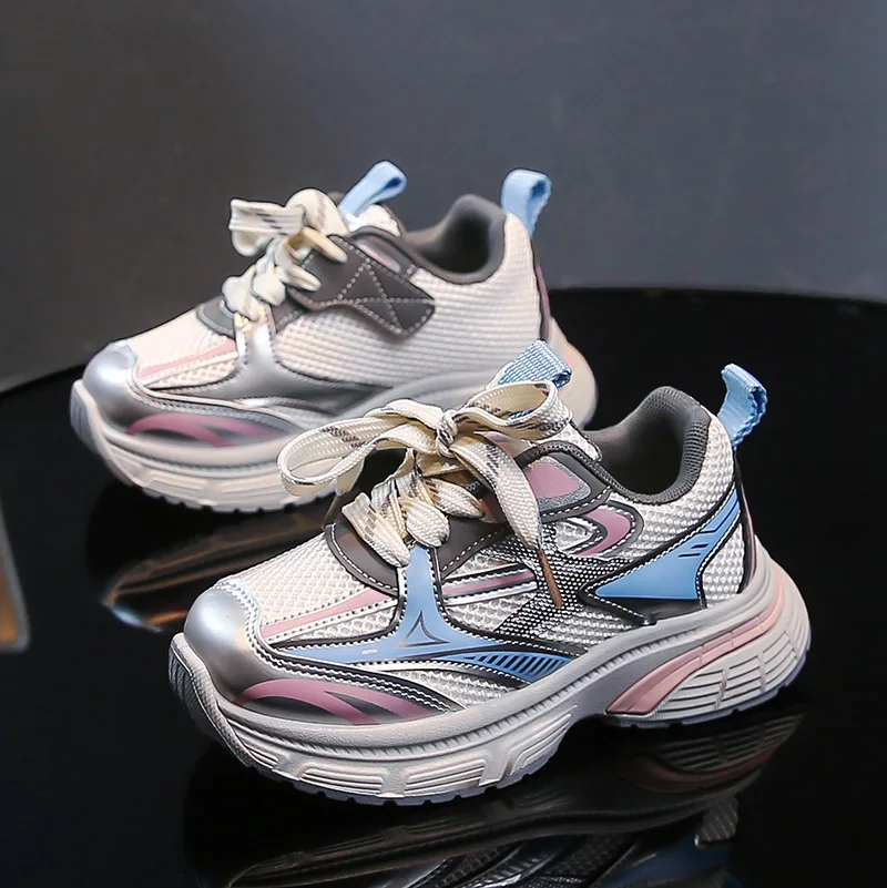 

2025 New Fashionable Childrens Sports Shoes Ultra Lightweight and Versatile Rebound Running Shoes Urban Street Casual Shoes
