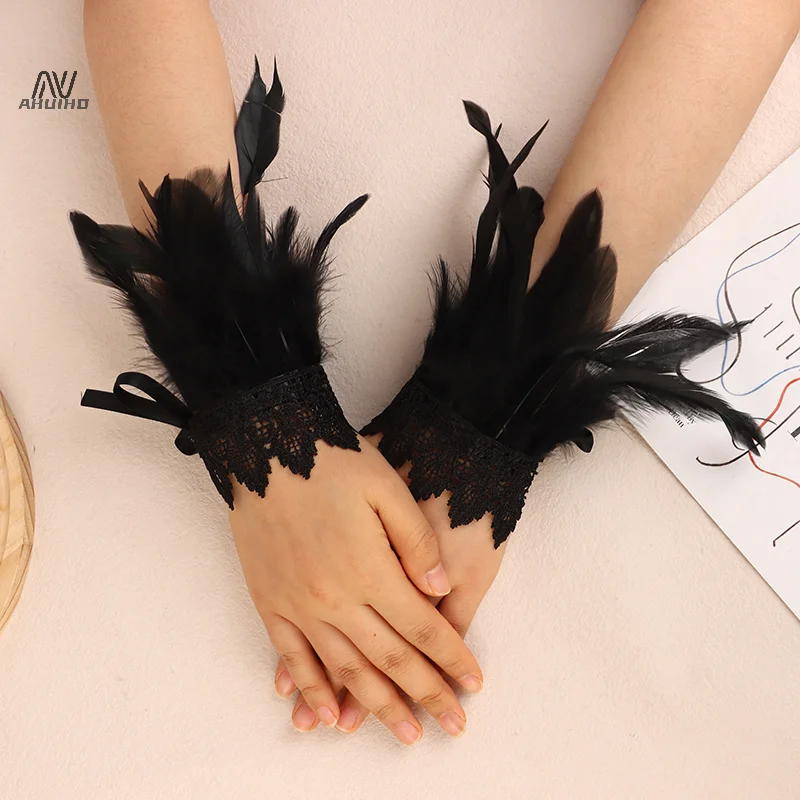 Black Feather Wrist Cuffs Retro Vintage Punk Gothic Feather Cuffs For Women Man Halloween Party Goth Rave Costume Cosplay Prop