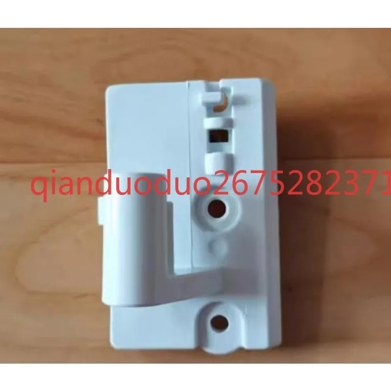 Suitable for LG refrigerator accessories rotary baffle spring hinge flip beam door baffle strip multi-door universal K37 40 T38