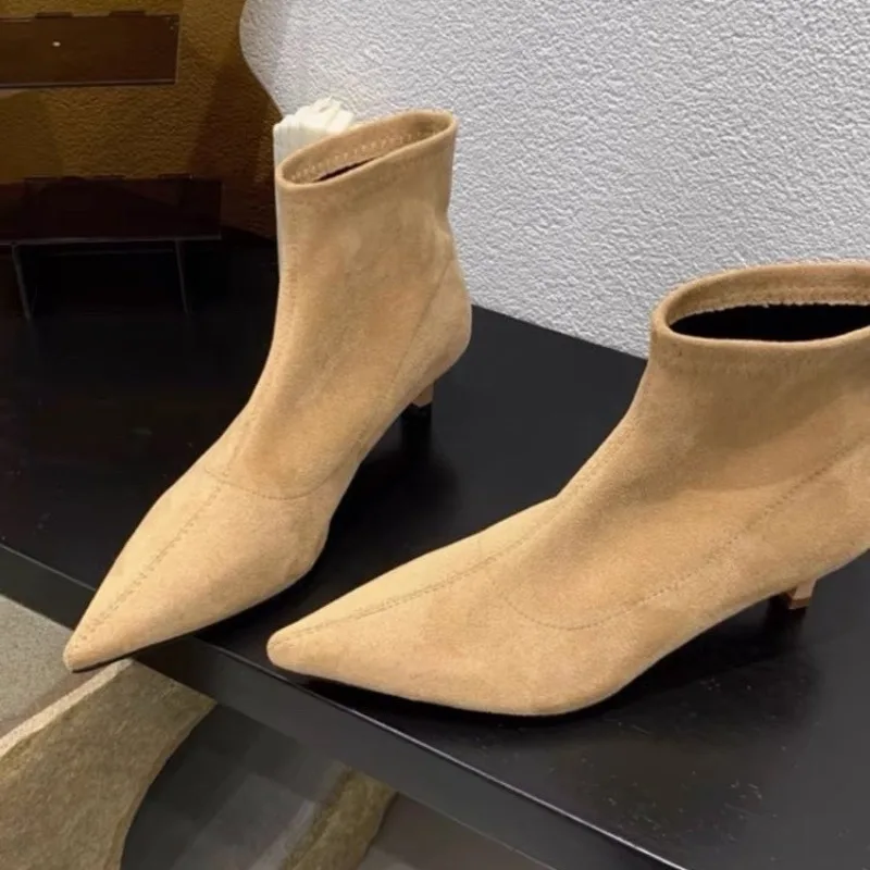 عرض ساخن لعام 2025 أحذية نسائية للكاحل أحذية نسائية موضة سحاب خلفي للمكتب والوظيفي مثير بمقدمة مدببة أحذية بمقاسات كبيرة للنساء #4