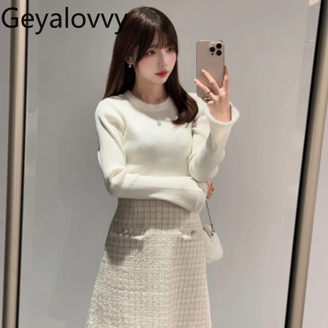 

Autumn Winter Thick Versatile Faux Mink Round Neck Pullover Sweet Girls Flared Long Sleeve Solid Color Base Knitwear Sweater