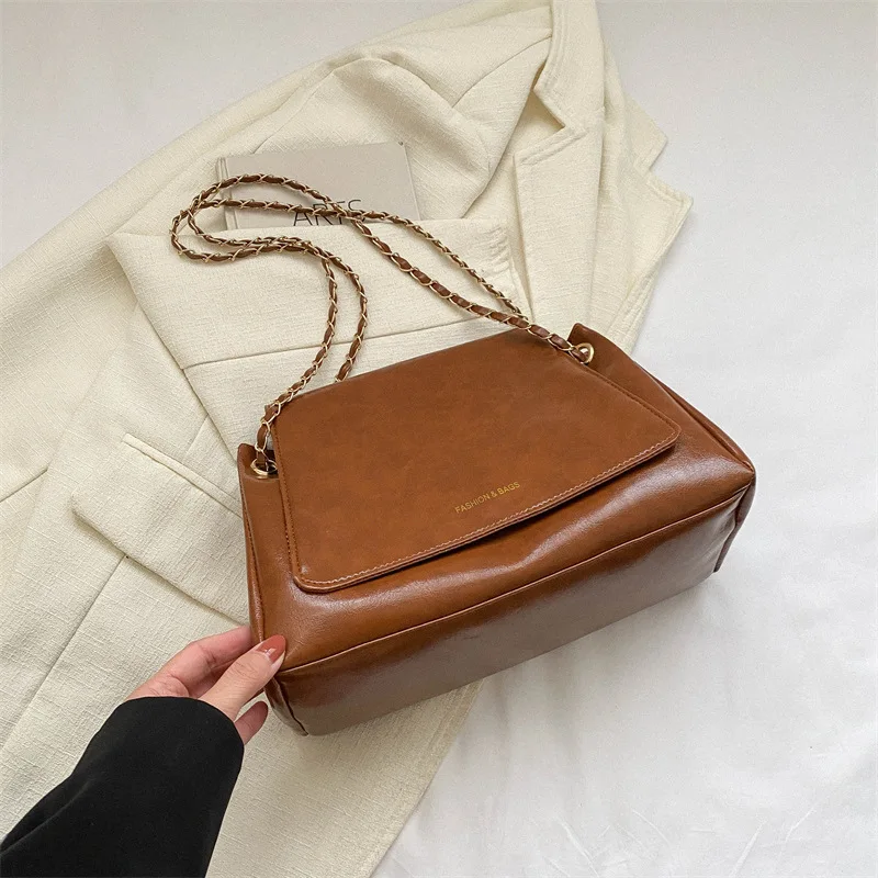 Ladies Senior Retro Large Capacity Tote Bag Girls Fashion Simple Commuter Shoulder Bag Leisure Pure Colour Retro Chain Crossbody