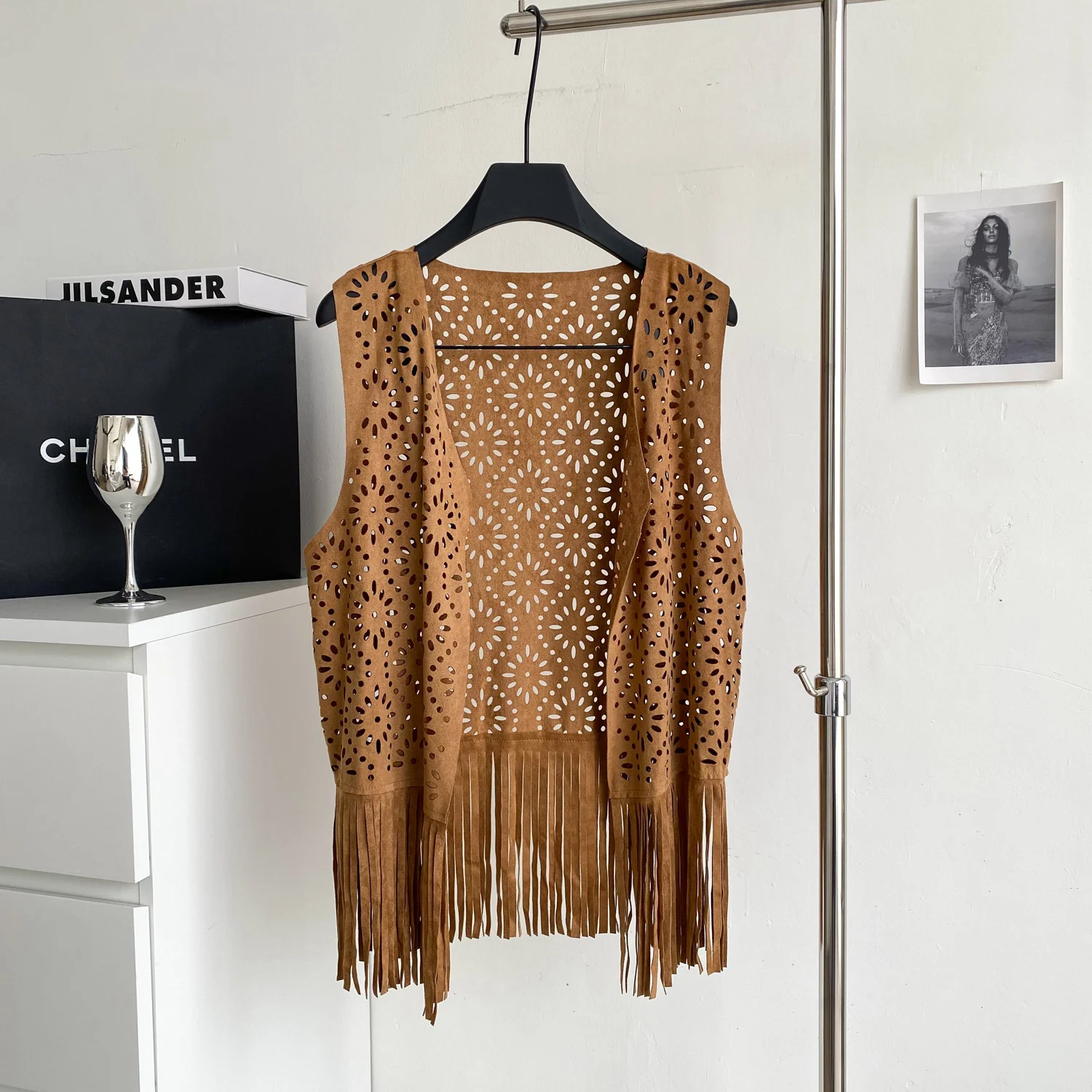 

Пляжный жилет в стиле ретро, женский осенний каникулы 2025 года, богемный вязаный крючком бархатный кардиган из оленьей кожи с кисточками, куртка