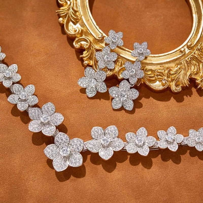 Designer Collection Jewelry Sets Women Lady Inlay Full Cubic Zircon Flower Pendant Evening Party Choker Necklace Earrings