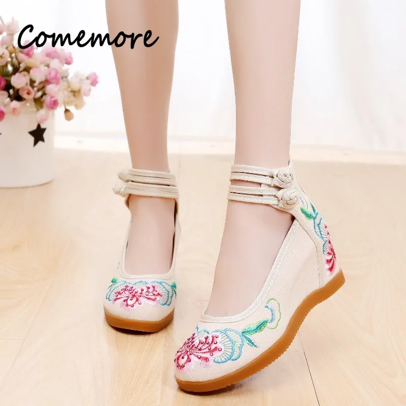 Comemore Flower Embroidered Ankle Strap Ladies Cotton Pumps Women\'s Wedged Canvas Chinese Shoes 7cm Hidden High Heel Platforms