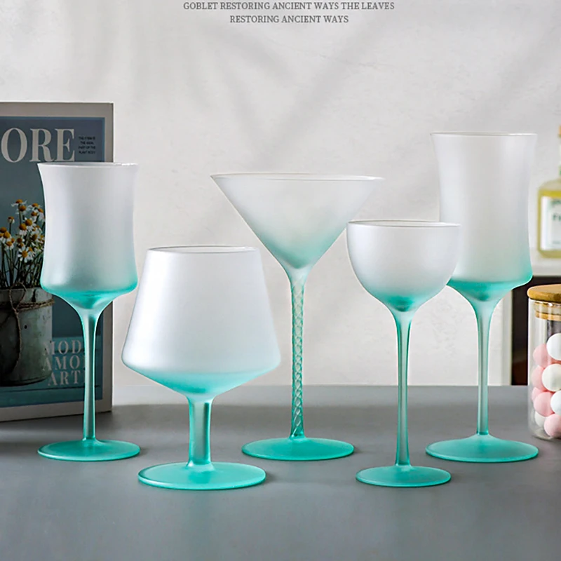 French Vintage Champagne Cup, Ice Cream Dessert Cup,Goblet, Household Wine Glasses, Gradual Color, Home Decoration Accessories