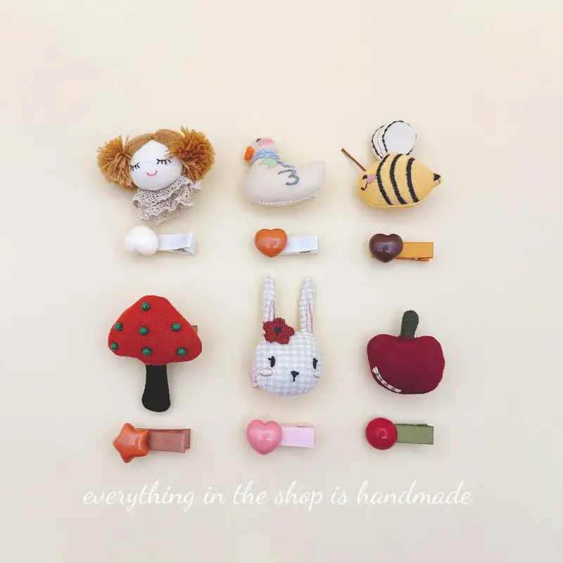 

1Pcs Cute Newborn Hair Accessories Cartoon Hair Clips For Girls Handmade Fabric Cotton Hairpins Baby Side Clip Kids Hair Holder