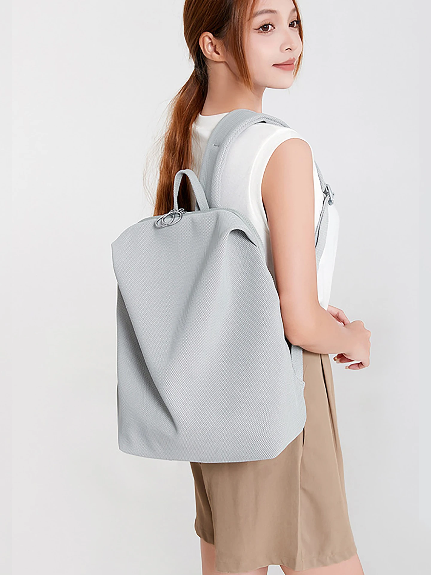zaino-casual-per-laptop-di-grande-capacita-nuovo-stile-2026-leggero-per-viaggi-zaino-alla-moda-con-design-a-rete