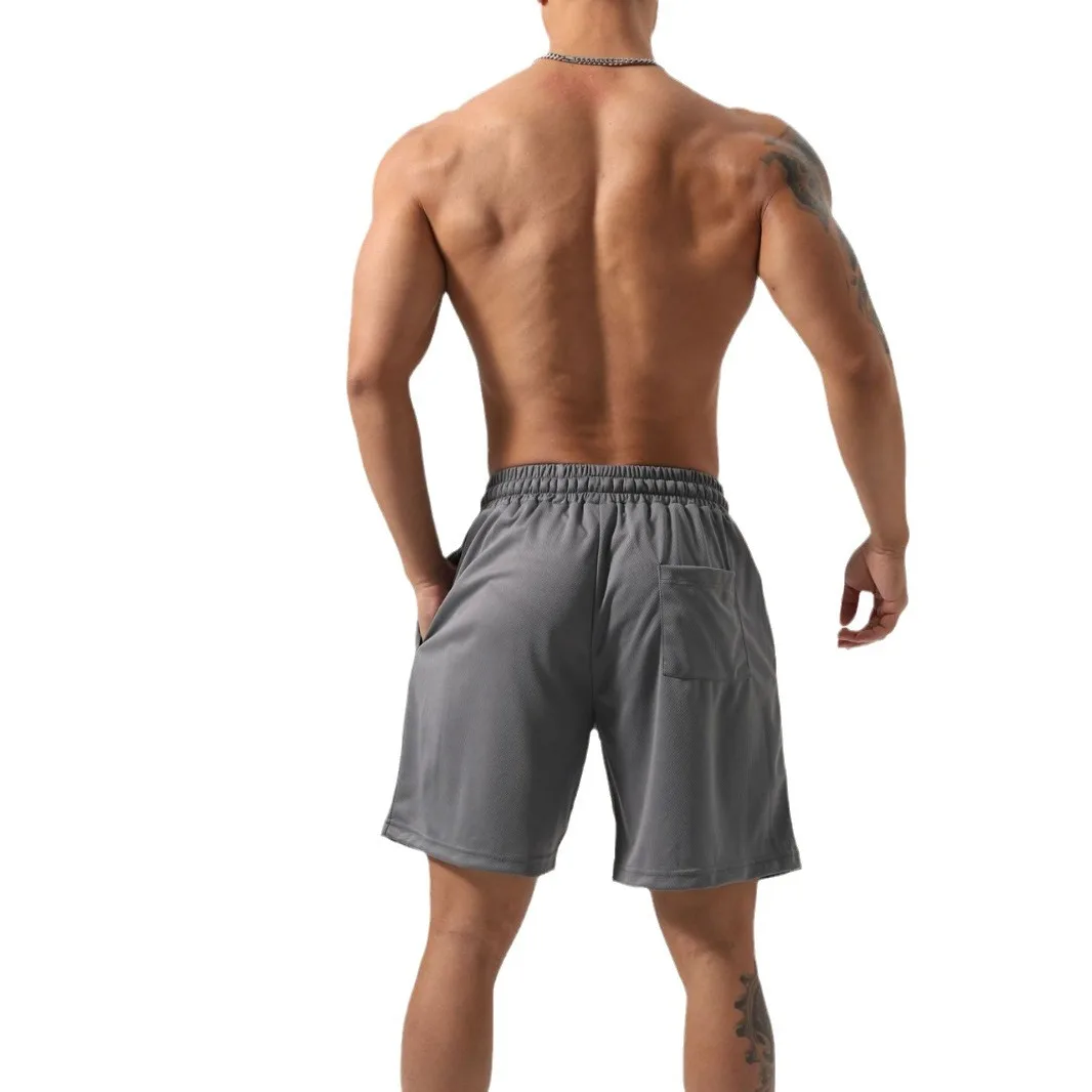 شورت رياضي للرجال فضفاض صيفي رفيع وسريع الجفاف للتدريب والجري واللياقة البدنية المسامية وأربعة أو خمسة بوصات