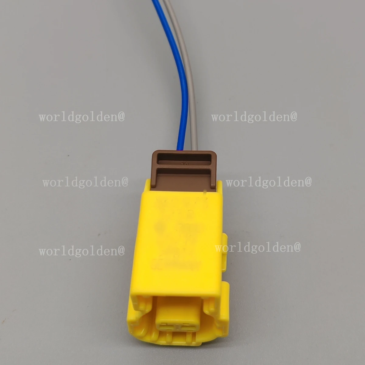8K0973323R 2-Pin Electrical Connector Plug for Universal Vehicles, suitable for engine wiring maintenance