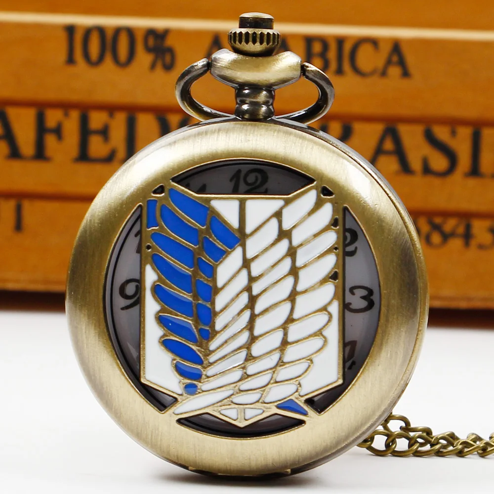 Collana con ali bianche blu Orologio con ciondolo unisex per bambini Cosplay Orologio da tasca al quarzo in bronzo vintage Regali