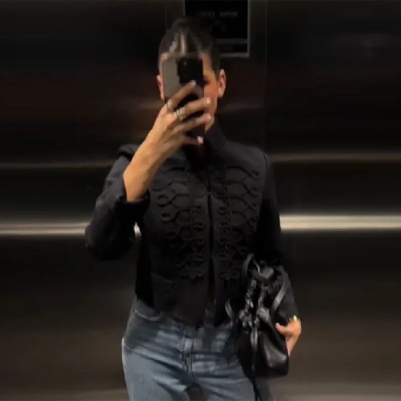 

Элегантная винтажная укороченная приталенная куртка с воротником-стойкой и длинными рукавами для улицы, новый уличный тренд, повседневная одежда