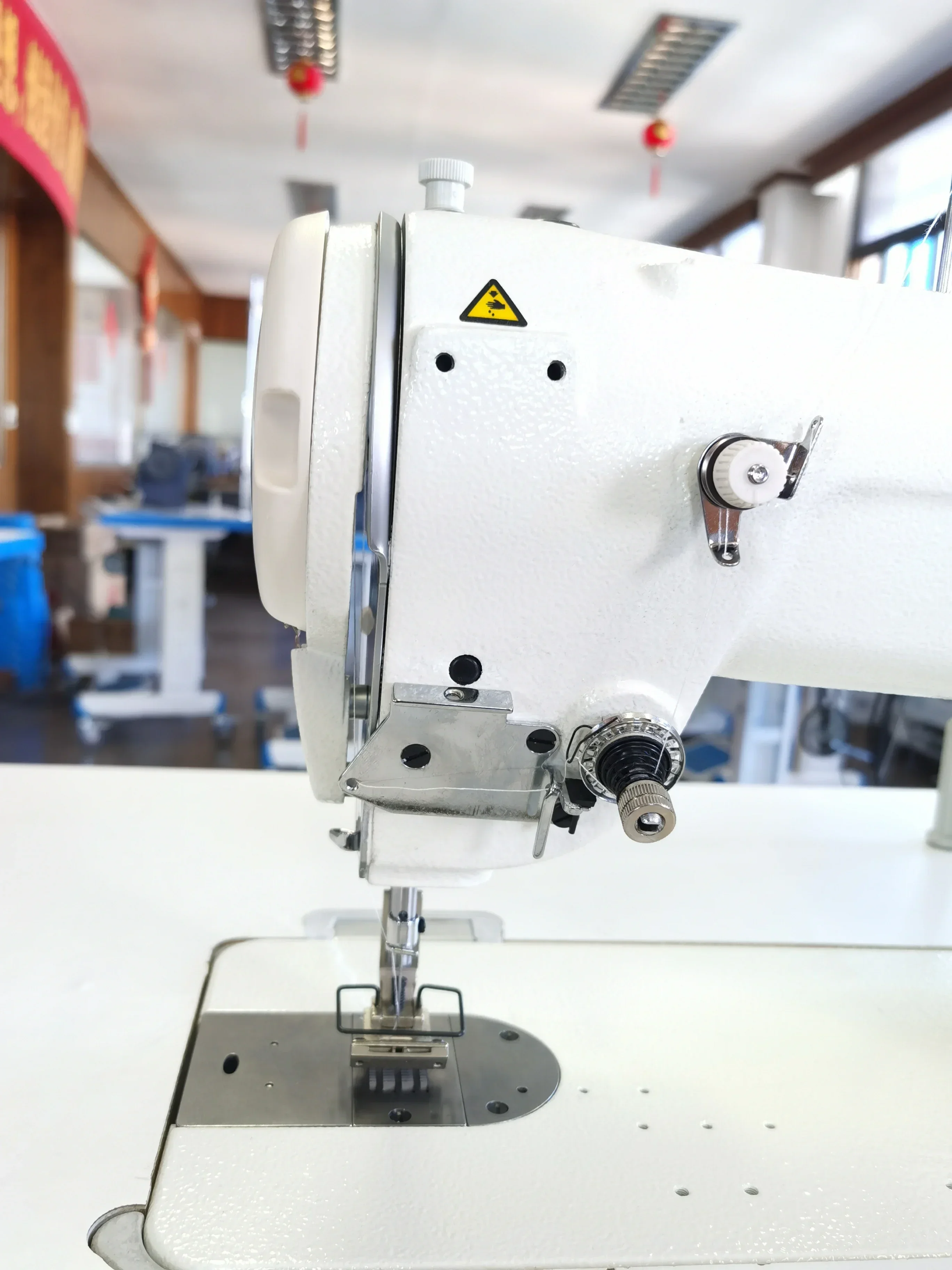 YYHC-High-Speed Automatic Zigzag Sewing Machine Multiple Feed Mechanism with Manual Option Overalls Textile Industries Industria