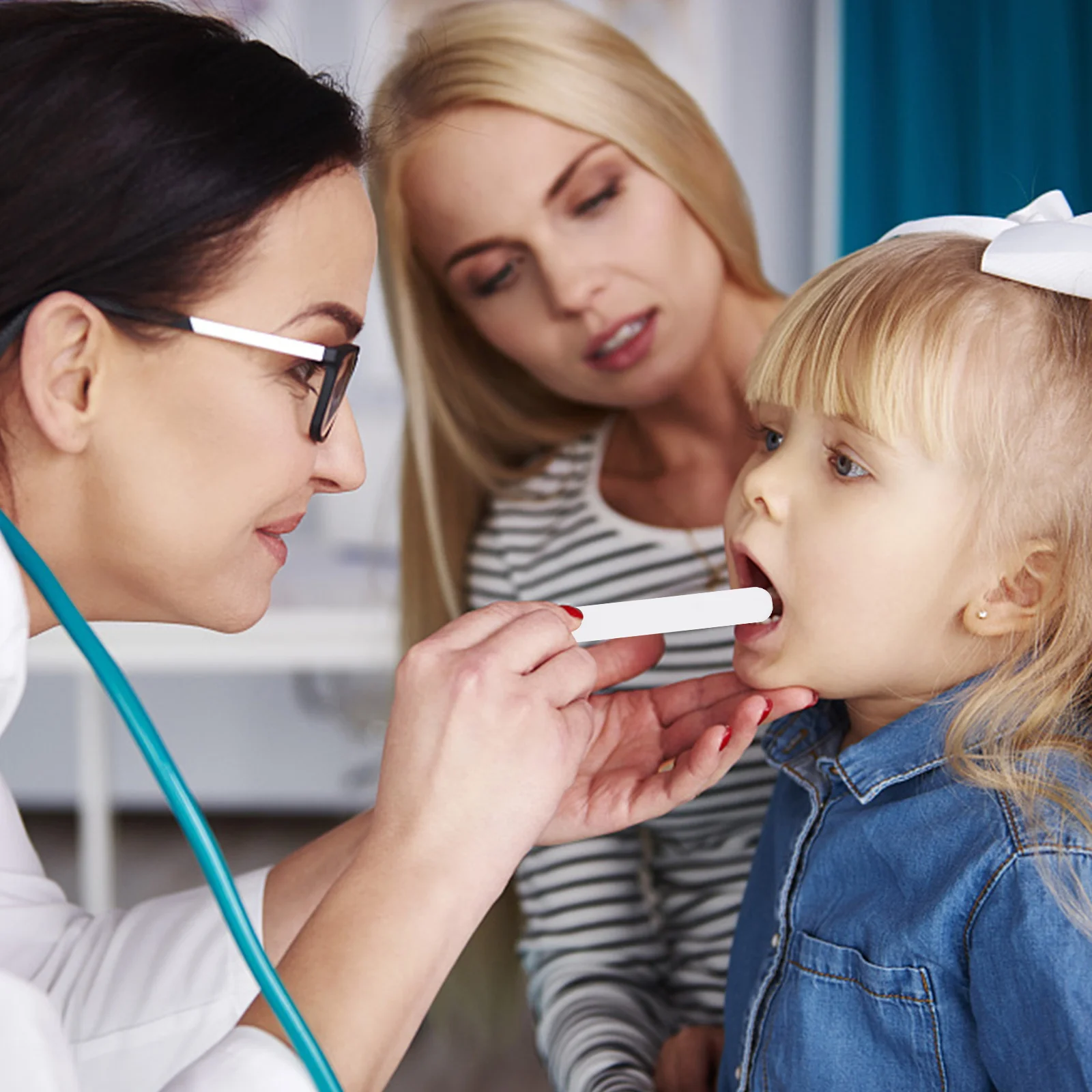 

20Pcs PP Tongue Depressors Professional Disposable Smooth Surface Safe Reliable Practical PP Tongue Depressor