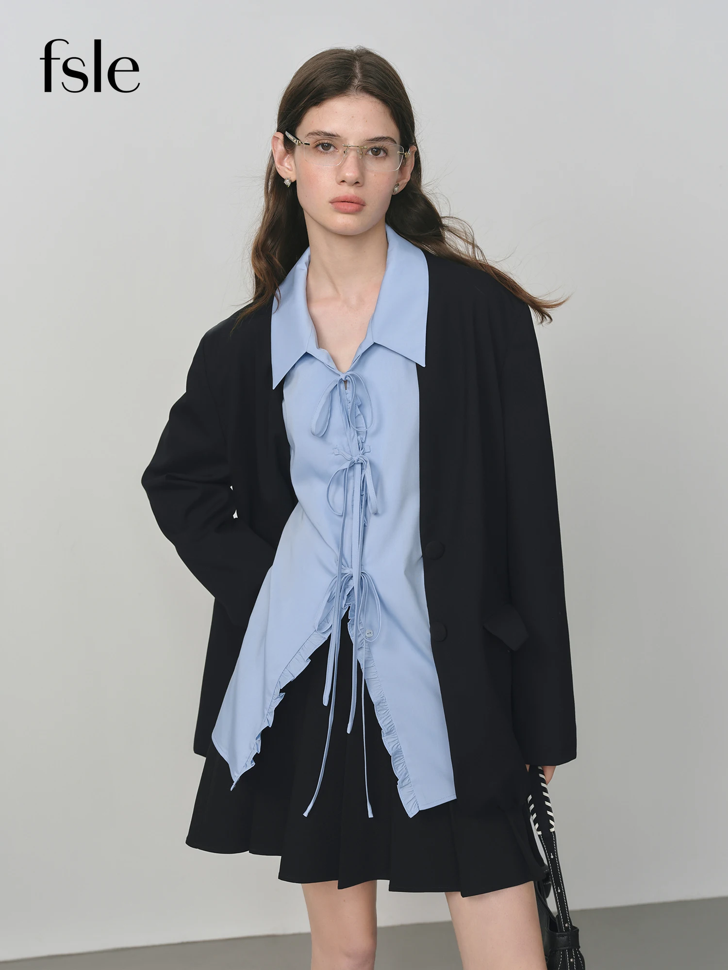 

FSLE Elegant Collarless V-Neck Oversized Blazer with Sash for 2025 Autumn New Arrival Blazer Suits Coat 25FS13214