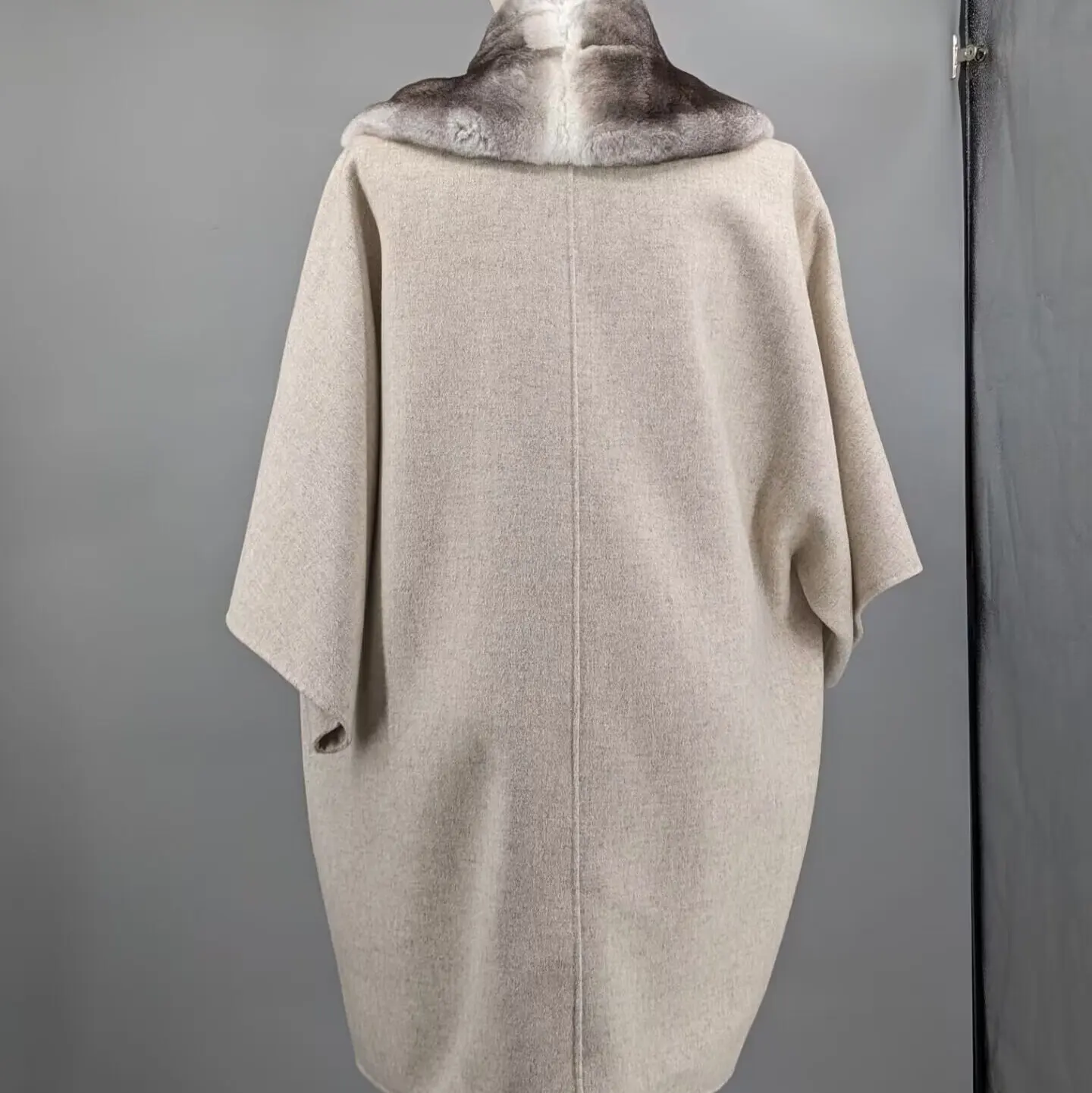 Women 100% Real Wool Long Coat Real Rex Rabbit Chinchilla Striped Front Bat Sleeve Belted Loose Elegant Luxury Winter Outerwear