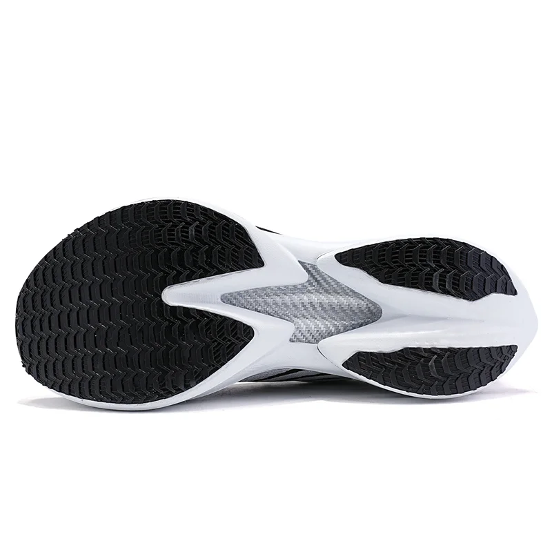 รองเท้าวิ่งประสิทธิภาพสูง IRUNSVAN พร้อมพื้นรองเท้ากลางความหนาแน่นคู่และแผ่นคาร์บอนแพลตตินัมเพื่อการรองรับและความสบายที่เพิ่มขึ้น