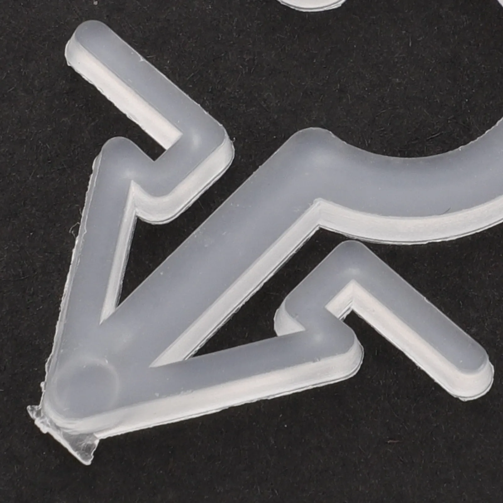 200pcs Plastic Hanging Hooks for Socks, Hats, Gloves, Underwear – Retail Display & Store Merchandising
