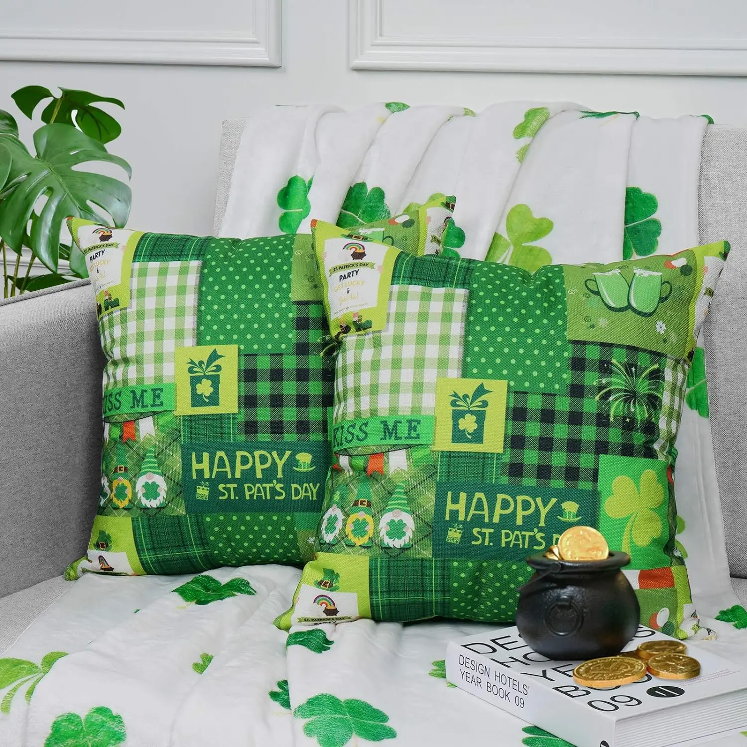 Set of 2 St Patrick's Day Throw Pillow Cover Decorations Pillowcase Green Clovers Cushion Cover for Sofa Couch Cushion Case